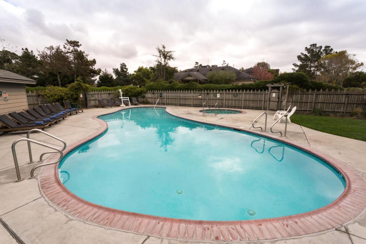 J Patrick Inn Cambria Luaran gambar