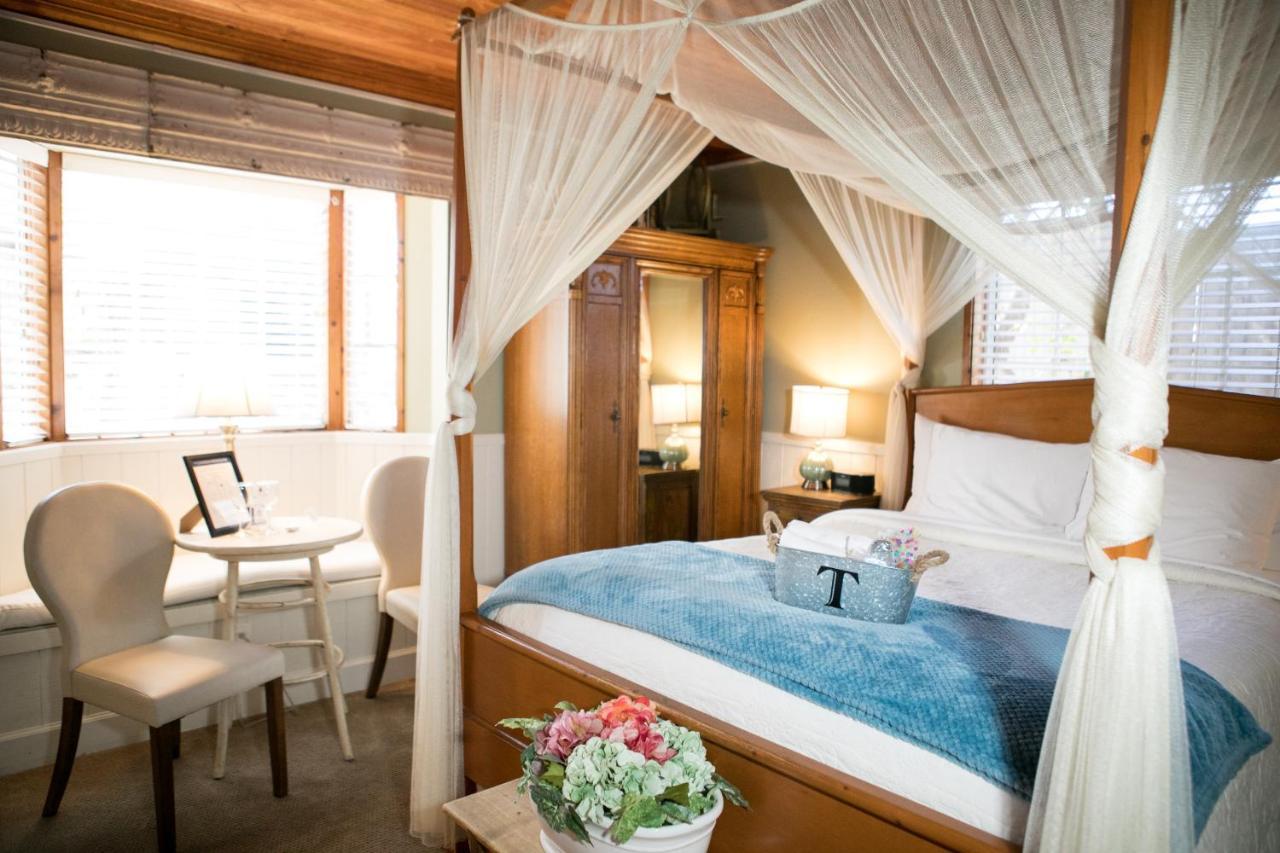 J Patrick Inn Cambria Luaran gambar