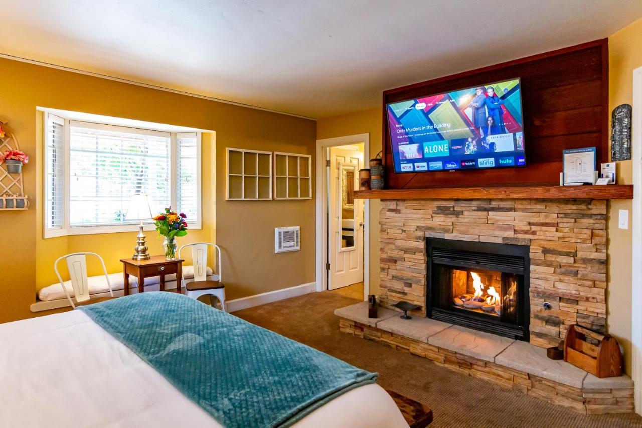 J Patrick Inn Cambria Luaran gambar