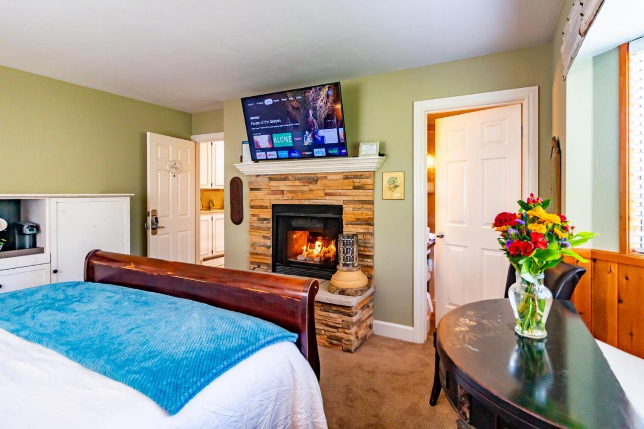J Patrick Inn Cambria Luaran gambar